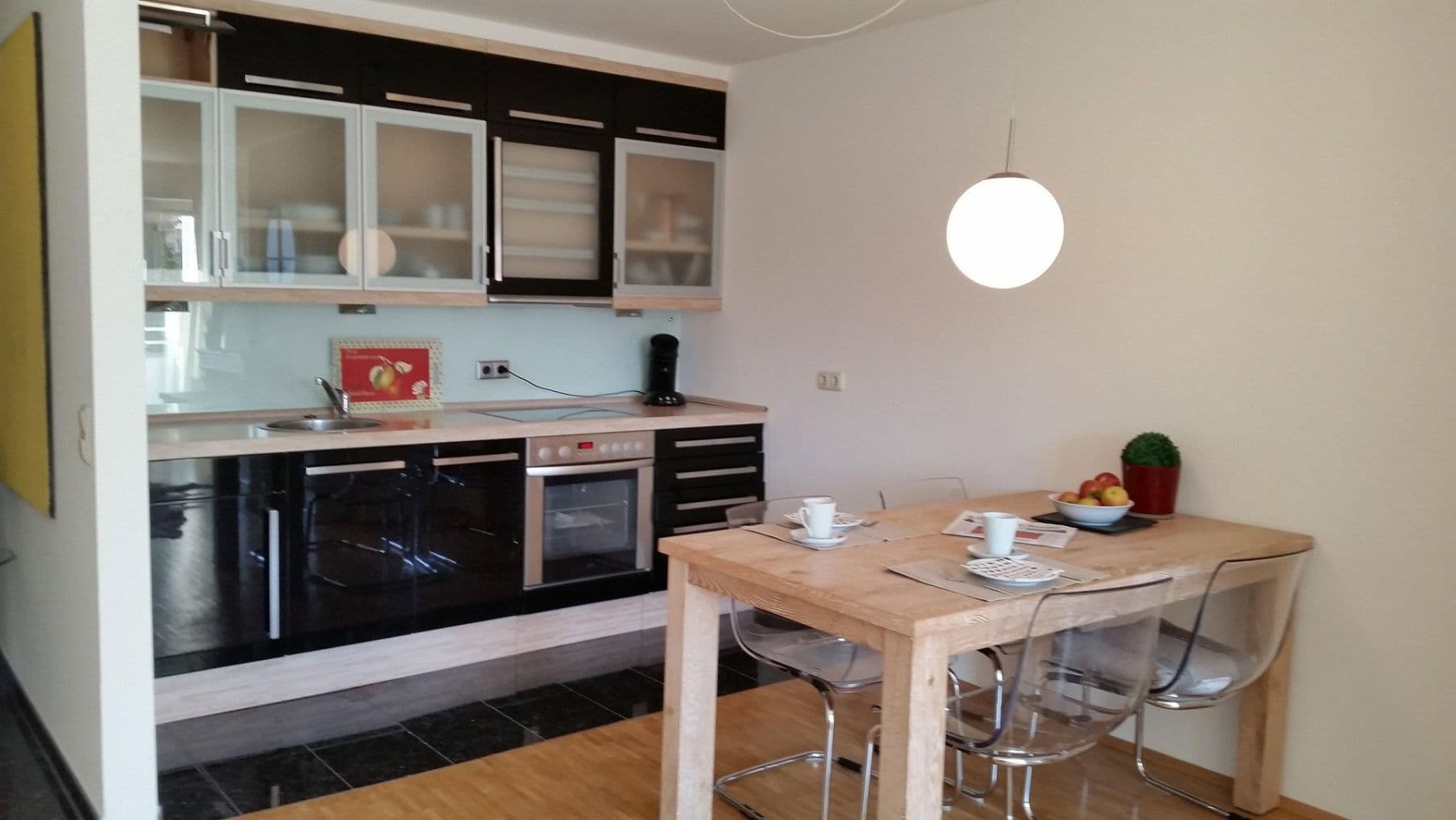 Prenájom bytu 2-izbový 60 m², Dürenerstr. 132, Köln, Severné Porýnie - Westfálsko Prenájom bytu 2-izbový 60 m², Dürenerstr. 132, Köln, Severné Porýnie - Westfálsko