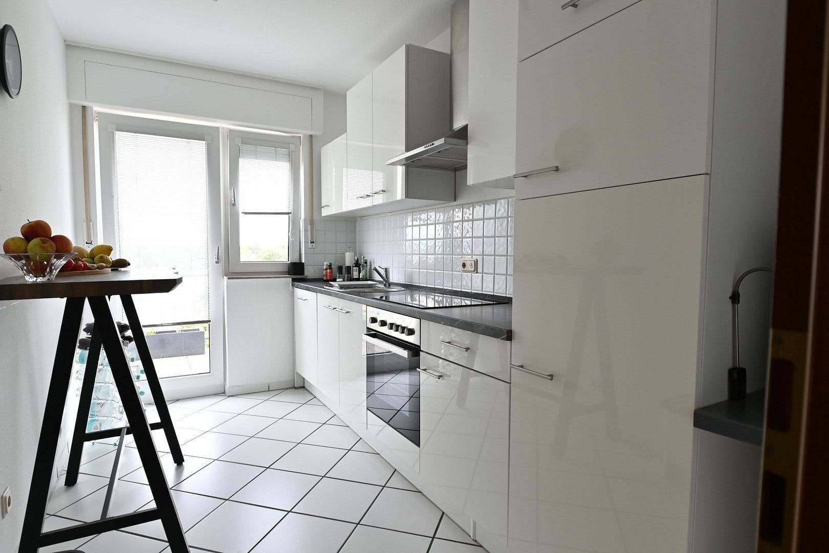 Prenájom bytu 3-izbový 110 m², Frankfurter Str.214, Köln, Severné Porýnie - Westfálsko Prenájom bytu 3-izbový 110 m², Frankfurter Str.214, Köln, Severné Porýnie - Westfálsko