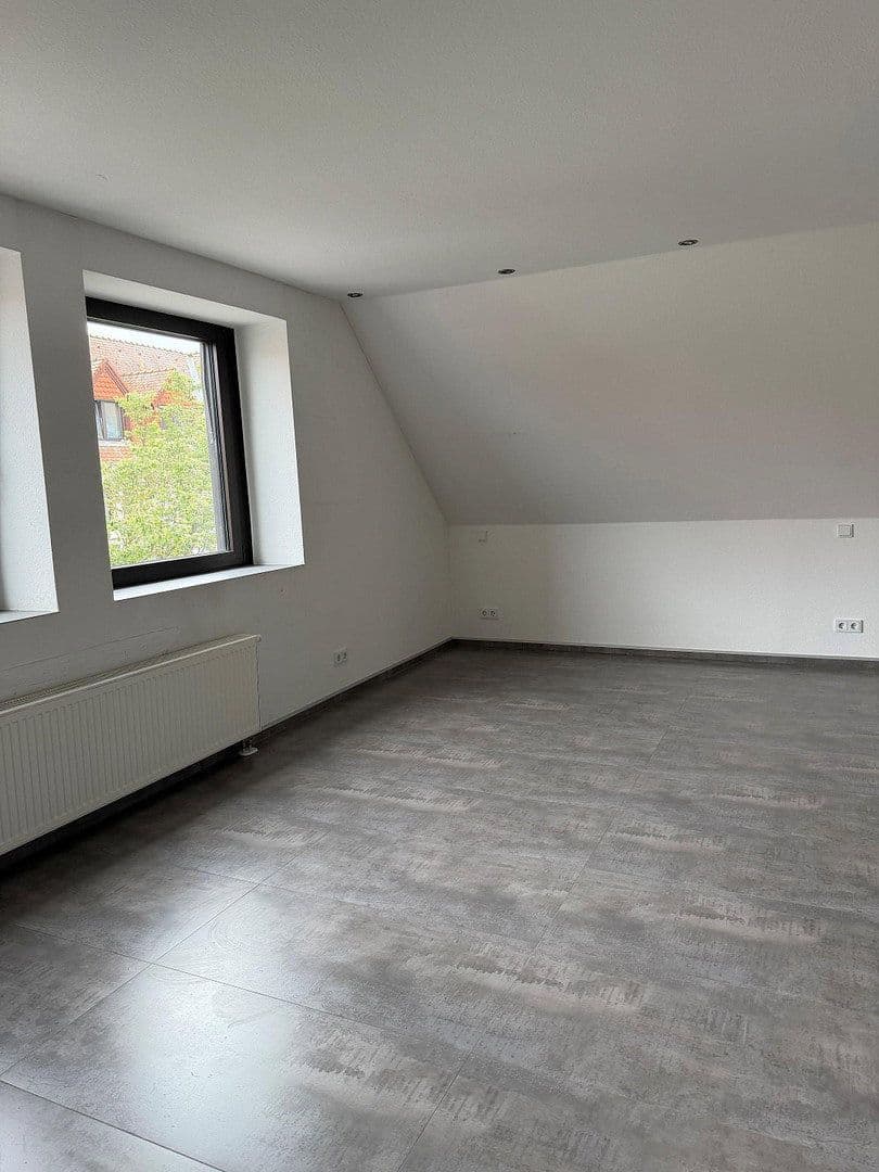Prenájom bytu 1-izbový 106 m², Heddesheim, Bádensko-Wurttembersko Prenájom bytu 1-izbový 106 m², Heddesheim, Bádensko-Wurttembersko