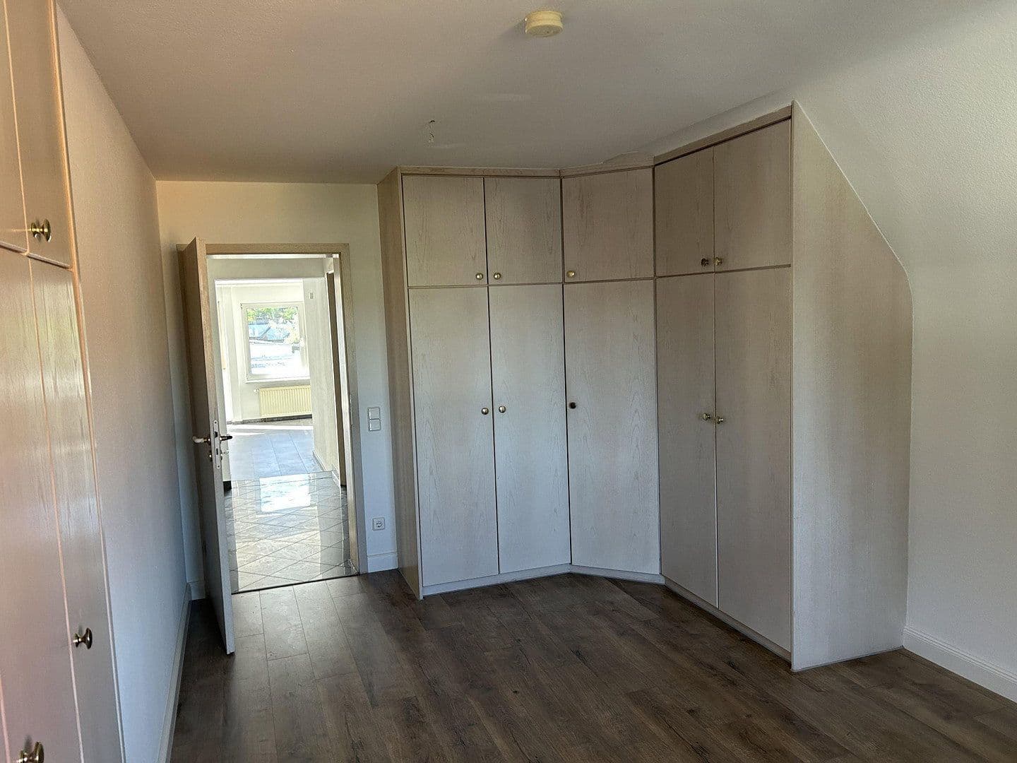 Prenájom bytu 3-izbový 102 m², Dietzenbach, Hesensko Prenájom bytu 3-izbový 102 m², Dietzenbach, Hesensko