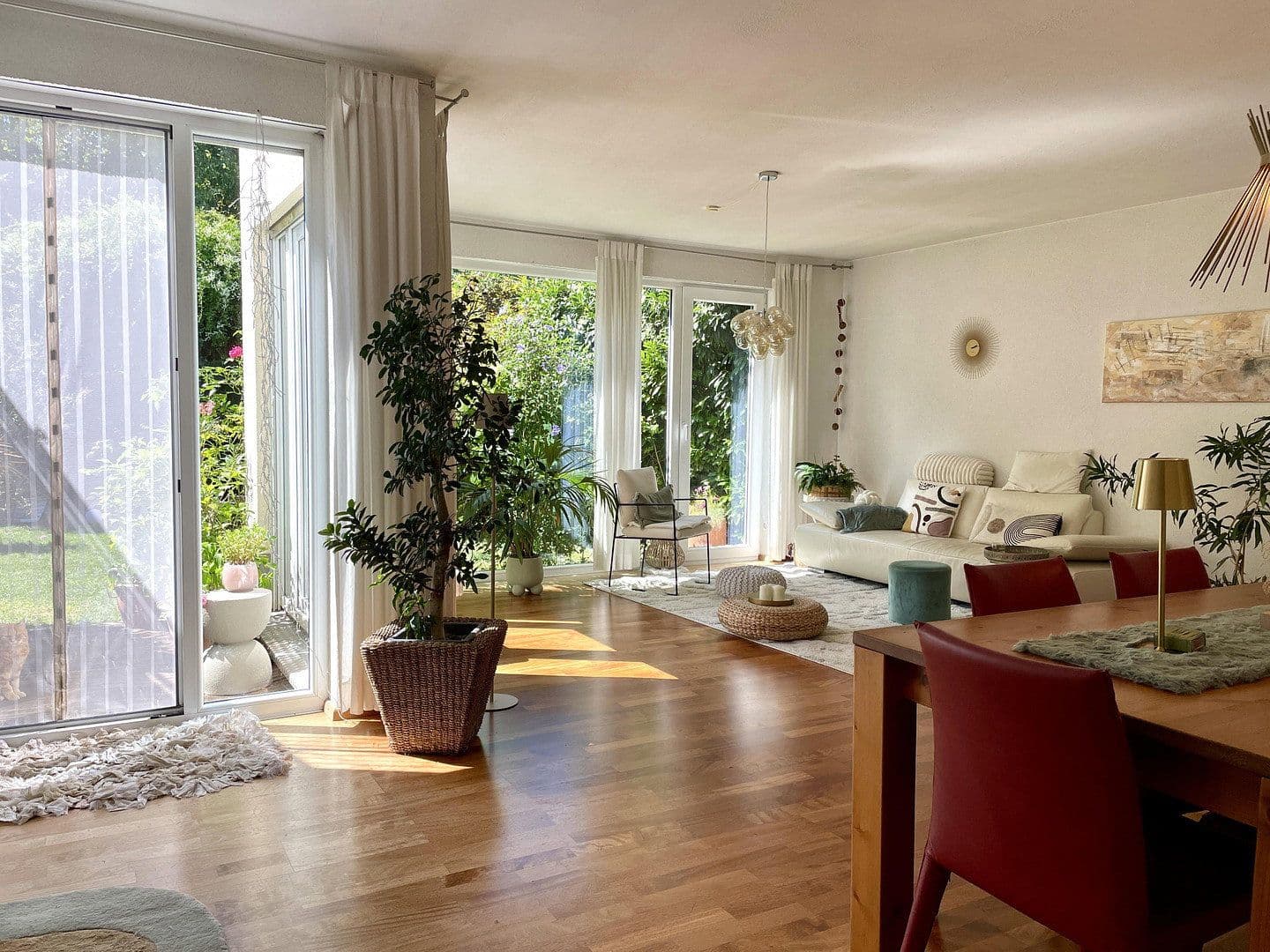 Predaj domu 200 m², pozemek 236 m², Darmstadt, Hesensko Predaj domu 200 m², pozemek 236 m², Darmstadt, Hesensko