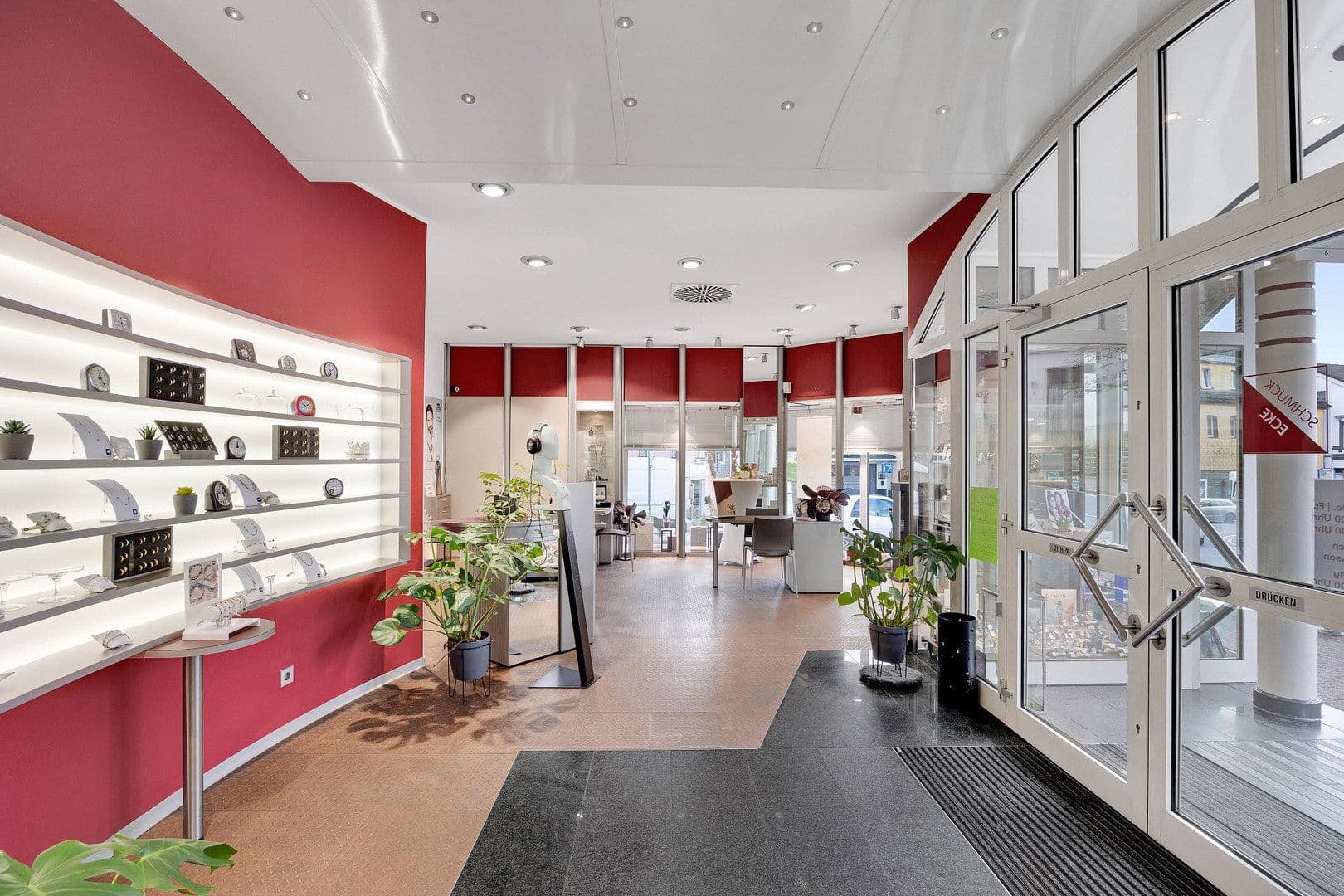 Predaj domu 500 m², pozemek 154 m², Frankfurter Straße 7, Halver, Severné Porýnie - Westfálsko Predaj domu 500 m², pozemek 154 m², Frankfurter Straße 7, Halver, Severné Porýnie - Westfálsko