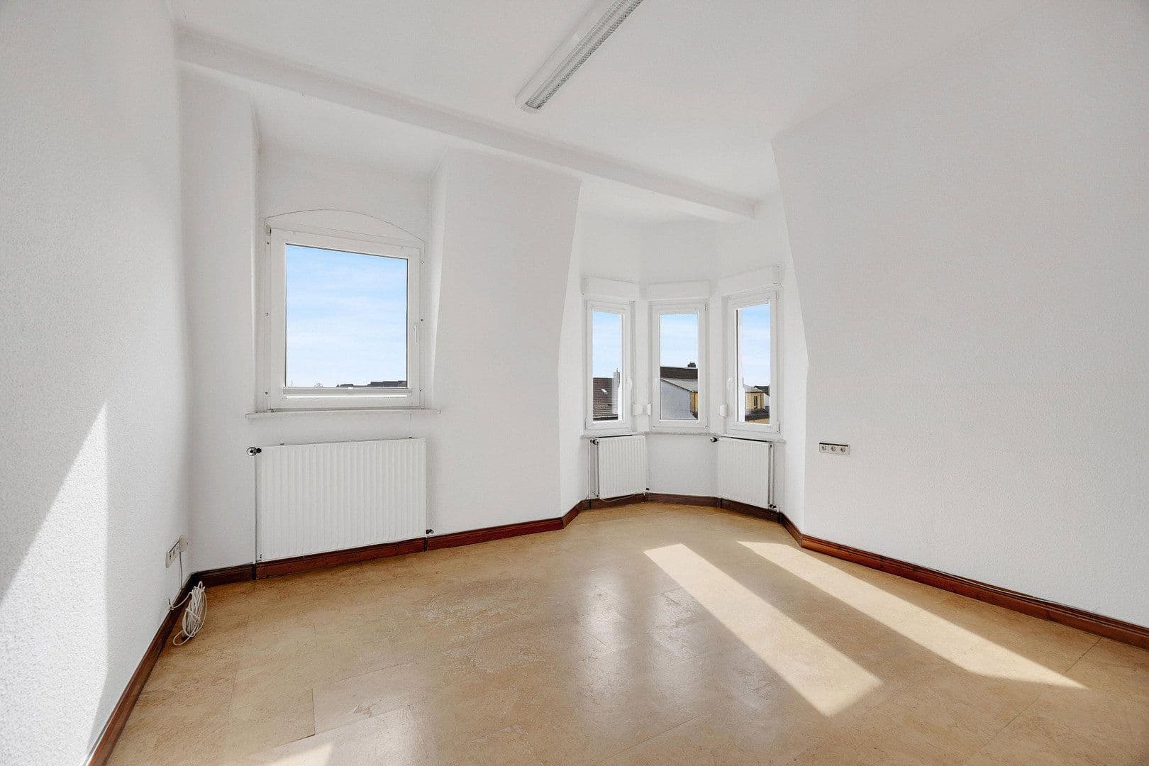 Predaj domu 500 m², pozemek 154 m², Frankfurter Straße 7, Halver, Severné Porýnie - Westfálsko Predaj domu 500 m², pozemek 154 m², Frankfurter Straße 7, Halver, Severné Porýnie - Westfálsko