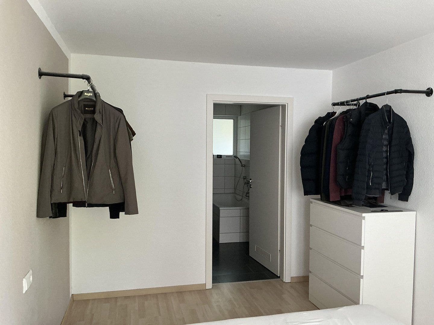 Prenájom bytu 2-izbový 75 m², Nürtingen, Bádensko-Wurttembersko Prenájom bytu 2-izbový 75 m², Nürtingen, Bádensko-Wurttembersko