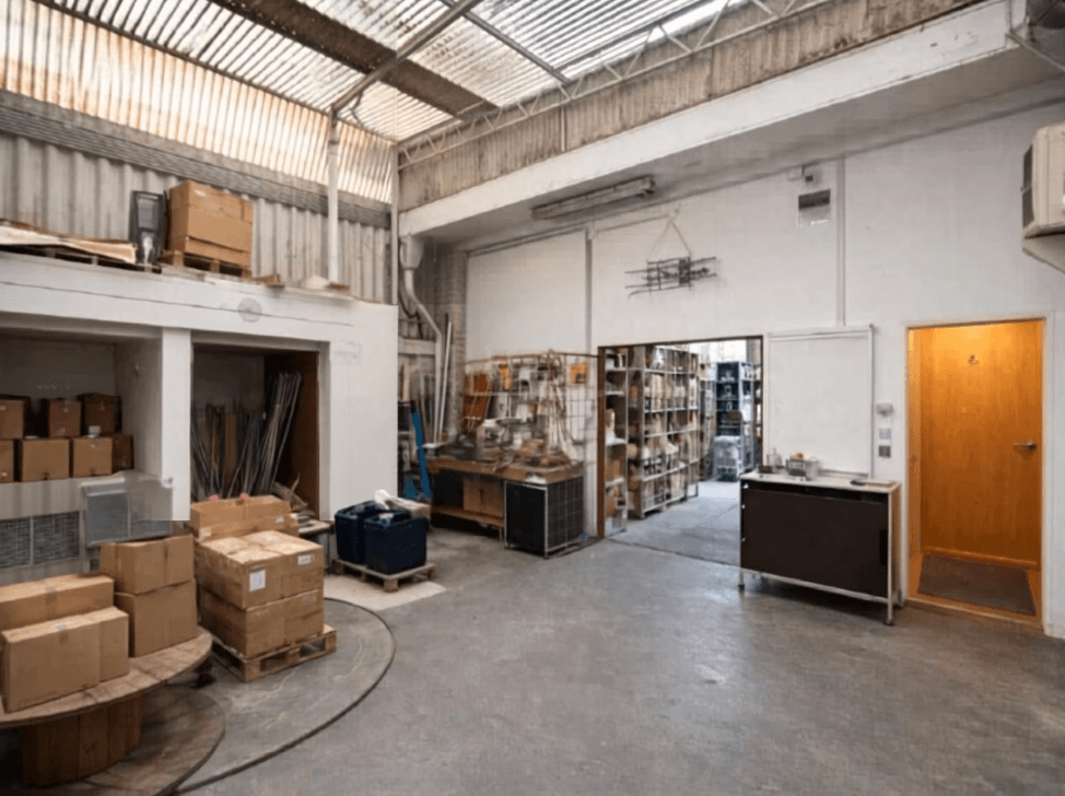 Prenájom nebytového priestoru 350 m², Marsiliusstraße 93, Köln, Severné Porýnie - Westfálsko Prenájom nebytového priestoru 350 m², Marsiliusstraße 93, Köln, Severné Porýnie - Westfálsko