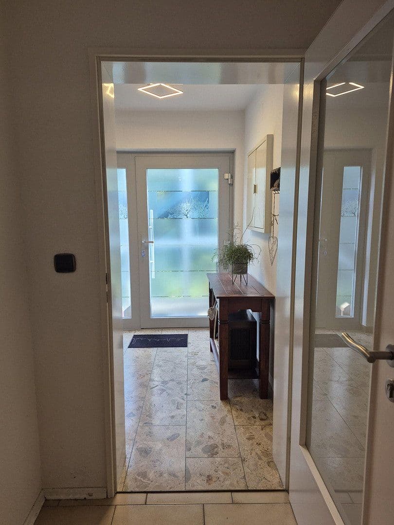 Predaj domu 283 m², pozemek 1.005 m², Unterdorf 24, Rottweil, Bádensko-Wurttembersko Predaj domu 283 m², pozemek 1.005 m², Unterdorf 24, Rottweil, Bádensko-Wurttembersko