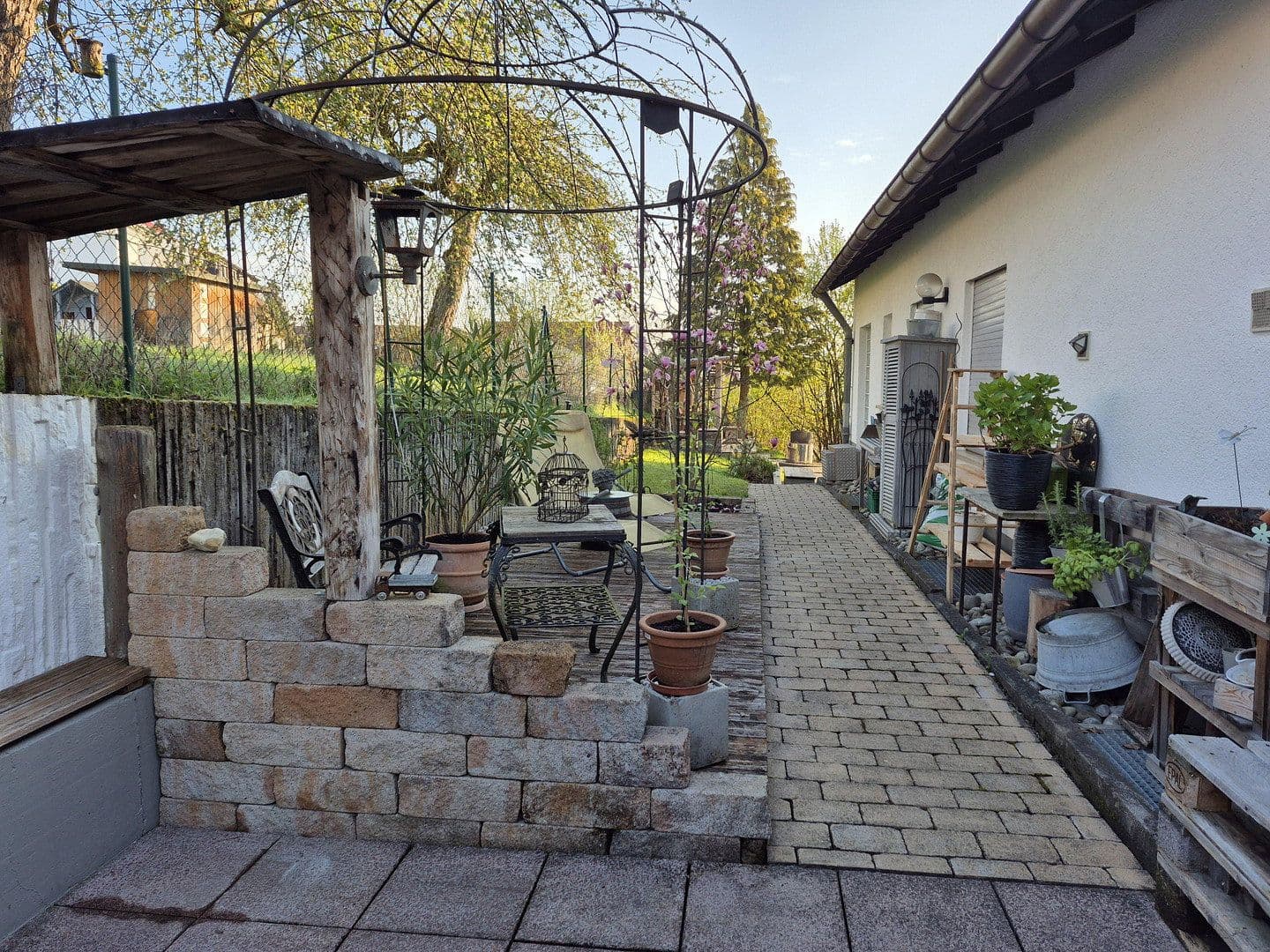 Predaj domu 283 m², pozemek 1.005 m², Unterdorf 24, Rottweil, Bádensko-Wurttembersko Predaj domu 283 m², pozemek 1.005 m², Unterdorf 24, Rottweil, Bádensko-Wurttembersko