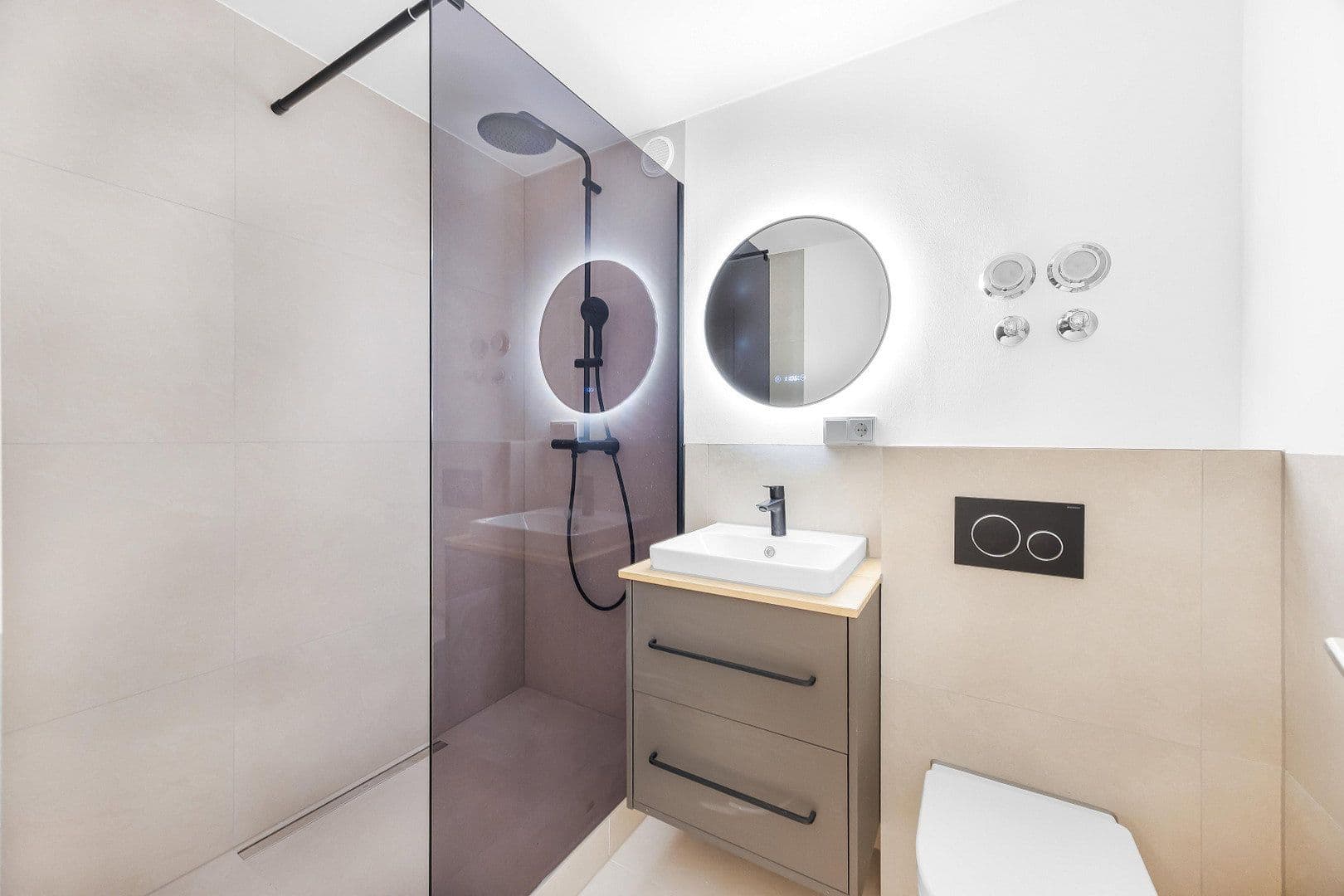 Predaj bytu 3-izbový 68 m², München, Bavorsko Predaj bytu 3-izbový 68 m², München, Bavorsko