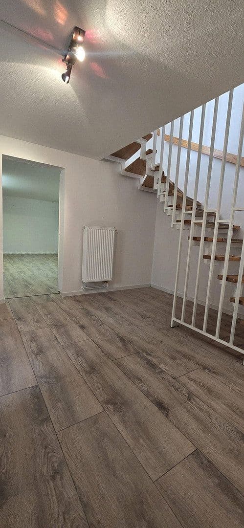 Prenájom domu 135 m², pozemek 325 m², Seestr. 13a, Hoppegarten, Brandenbursko Prenájom domu 135 m², pozemek 325 m², Seestr. 13a, Hoppegarten, Brandenbursko