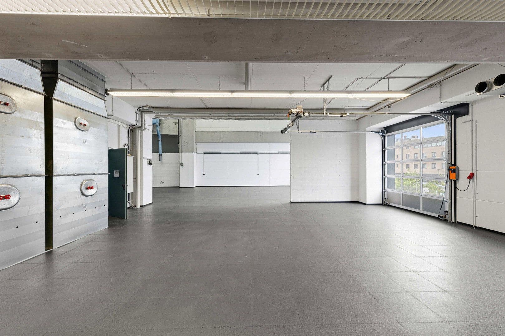 Prenájom nebytového priestoru 520 m², Moselstr. 14, Neuss, Severné Porýnie - Westfálsko Prenájom nebytového priestoru 520 m², Moselstr. 14, Neuss, Severné Porýnie - Westfálsko