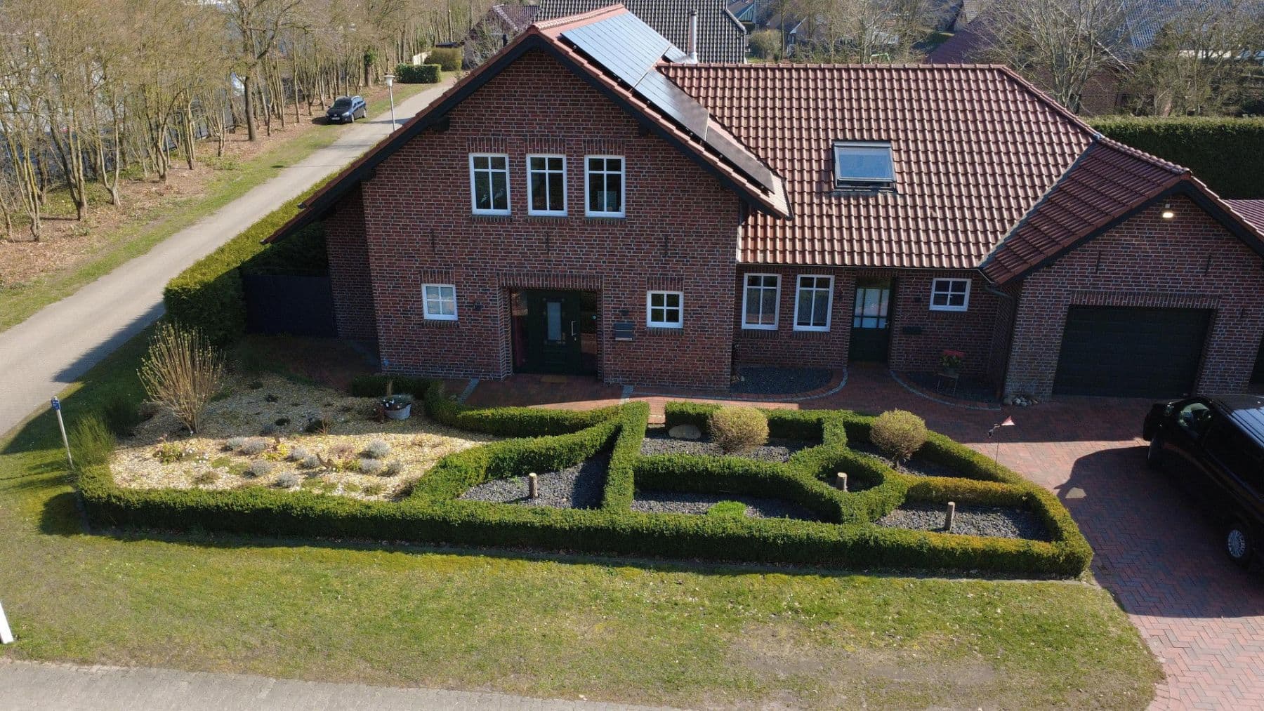 Predaj domu 284 m², pozemek 943 m², Dersum, Dolné Sasko Predaj domu 284 m², pozemek 943 m², Dersum, Dolné Sasko