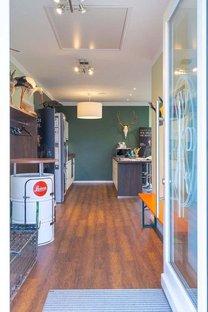 Predaj kancelárie 205 m², Lüneburger Landstraße 3, Garlstorf, Dolné Sasko Predaj kancelárie 205 m², Lüneburger Landstraße 3, Garlstorf, Dolné Sasko