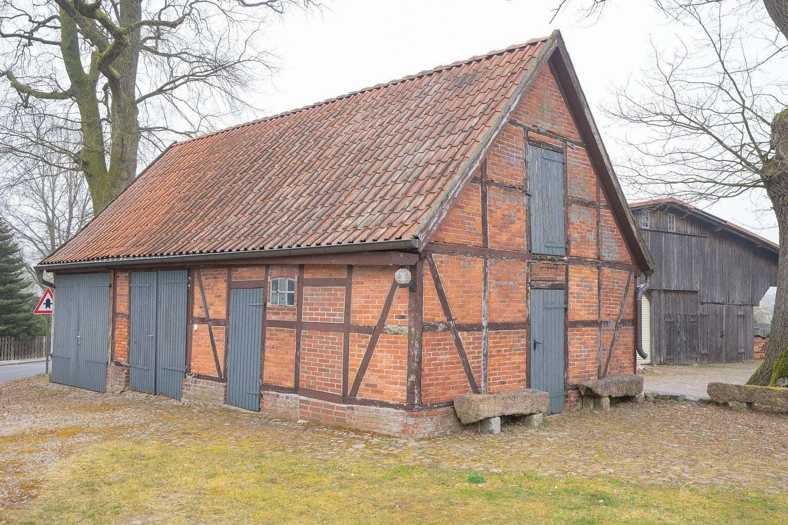 Predaj kancelárie 205 m², Lüneburger Landstraße 3, Garlstorf, Dolné Sasko Predaj kancelárie 205 m², Lüneburger Landstraße 3, Garlstorf, Dolné Sasko