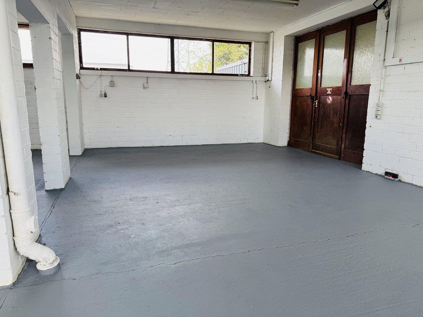 Prenájom nebytového priestoru 370 m², August-Borsig-Straße 5, Koblenz, Porýnie-Falcko Prenájom nebytového priestoru 370 m², August-Borsig-Straße 5, Koblenz, Porýnie-Falcko