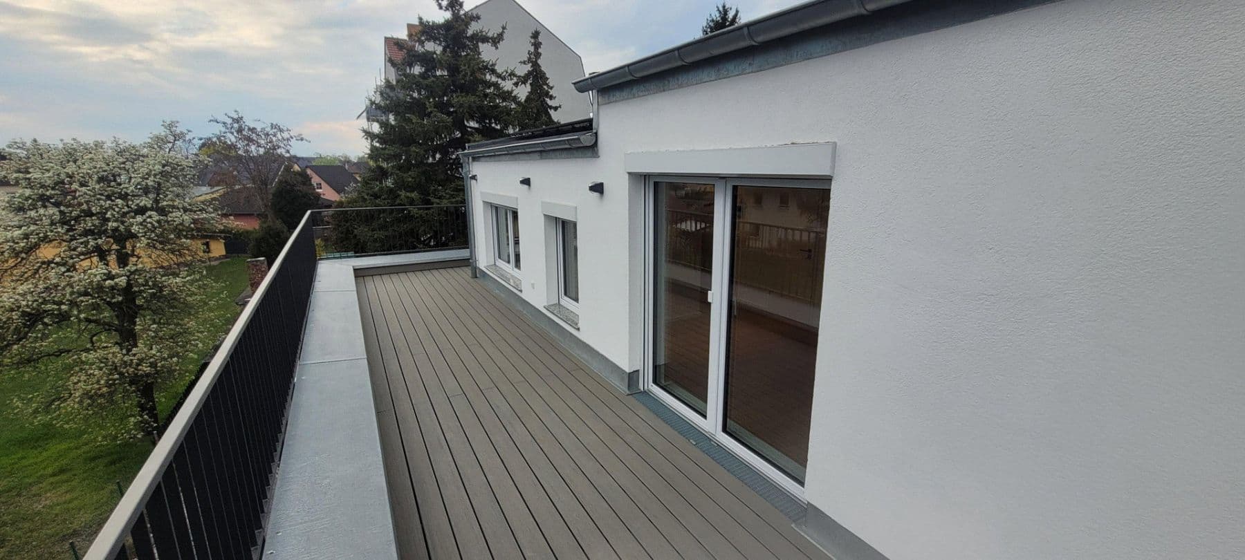 Prenájom bytu 3-izbový 87 m², Berlin, Berlín Prenájom bytu 3-izbový 87 m², Berlin, Berlín