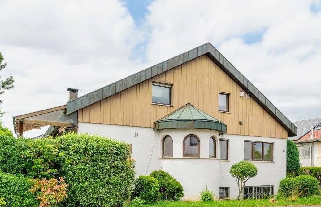 Predaj domu 320 m², pozemek 538 m², Gustav-Werner-Straße 10, Bönnigheim, Bádensko-Wurttembersko Predaj domu 320 m², pozemek 538 m², Gustav-Werner-Straße 10, Bönnigheim, Bádensko-Wurttembersko