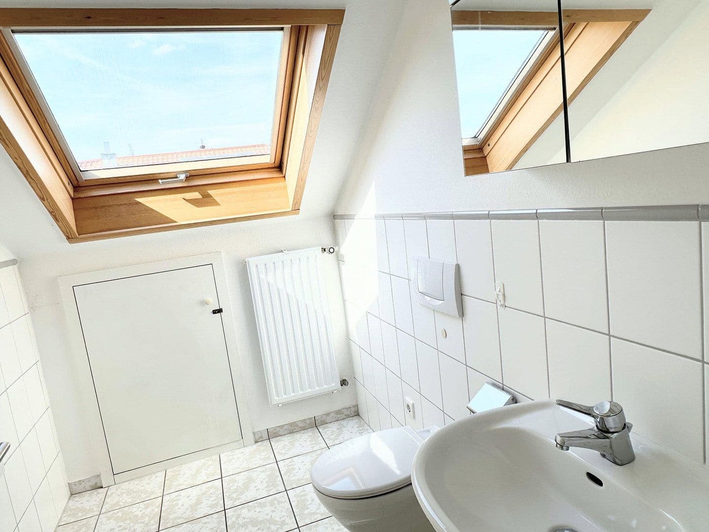 Predaj domu 320 m², pozemek 538 m², Gustav-Werner-Straße 10, Bönnigheim, Bádensko-Wurttembersko Predaj domu 320 m², pozemek 538 m², Gustav-Werner-Straße 10, Bönnigheim, Bádensko-Wurttembersko