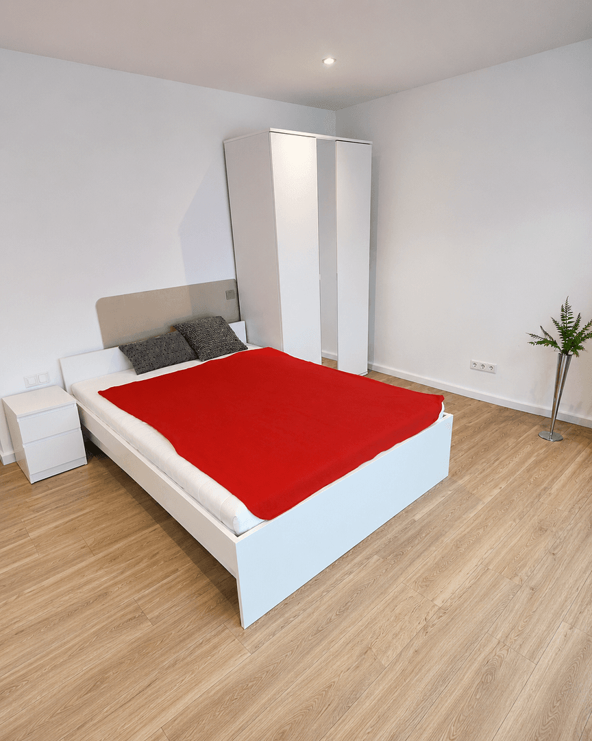 Prenájom bytu 11 m², Deutschordenstr. 7, Heilbronn, Bádensko-Wurttembersko Prenájom bytu 11 m², Deutschordenstr. 7, Heilbronn, Bádensko-Wurttembersko