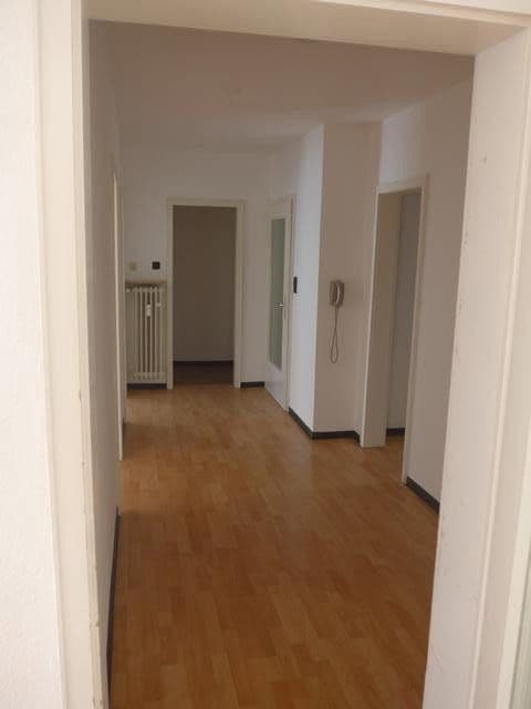 Prenájom bytu 3-izbový 100 m², Rodalben, Porýnie-Falcko Prenájom bytu 3-izbový 100 m², Rodalben, Porýnie-Falcko