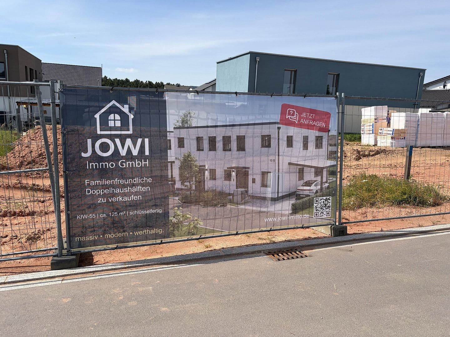 Predaj domu 125 m², pozemek 234 m², Marderweg 12a, Irchenrieth, Bavorsko Predaj domu 125 m², pozemek 234 m², Marderweg 12a, Irchenrieth, Bavorsko