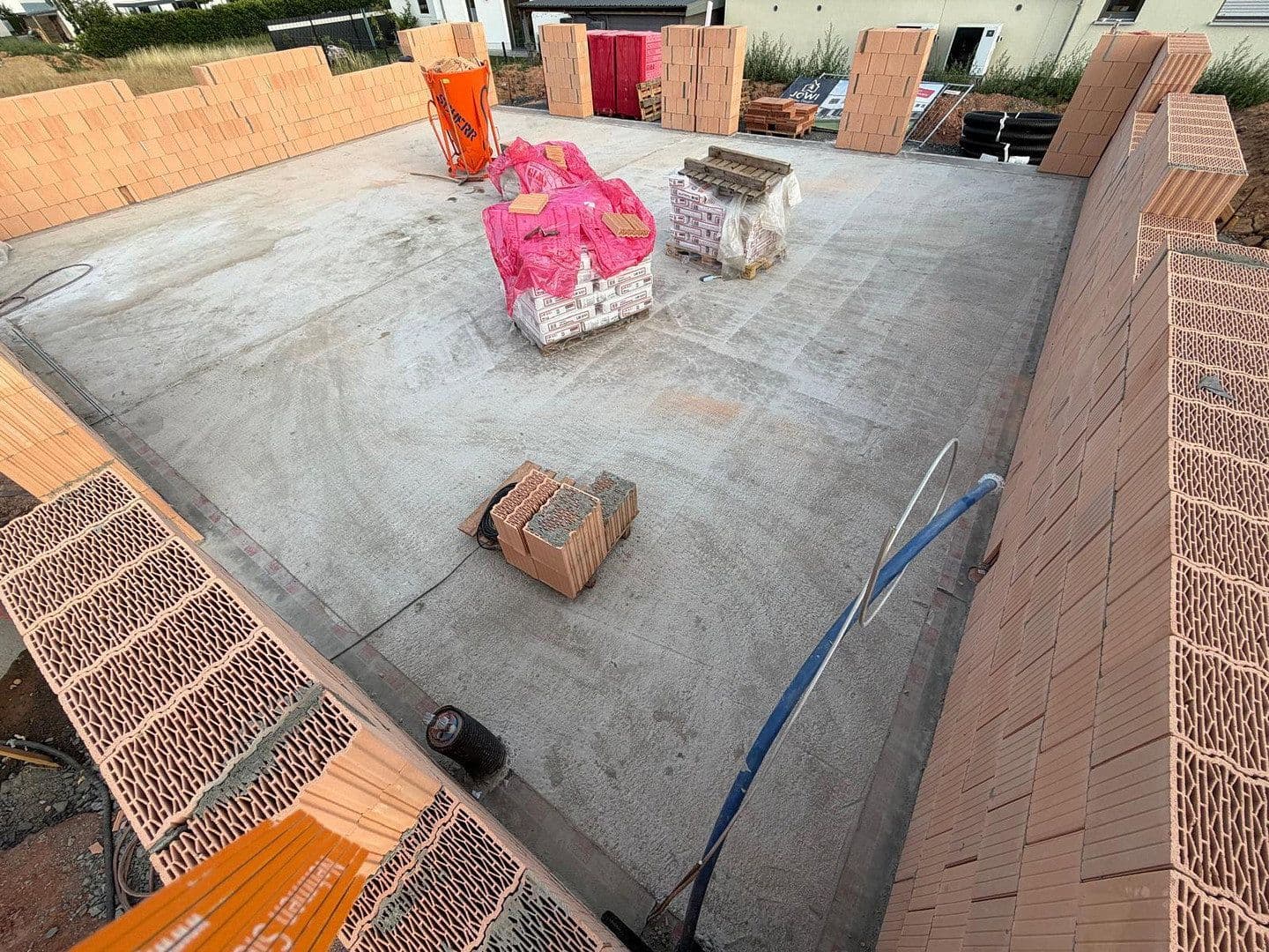 Predaj domu 125 m², pozemok 234 m², Marderweg 10a, Irchenrieth, Bavorsko Predaj domu 125 m², pozemok 234 m², Marderweg 10a, Irchenrieth, Bavorsko