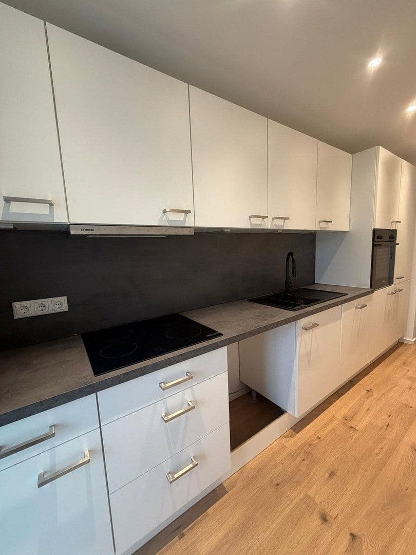 Prenájom bytu 68 m², Ampfingstraße 37, München, Bavorsko Prenájom bytu 68 m², Ampfingstraße 37, München, Bavorsko