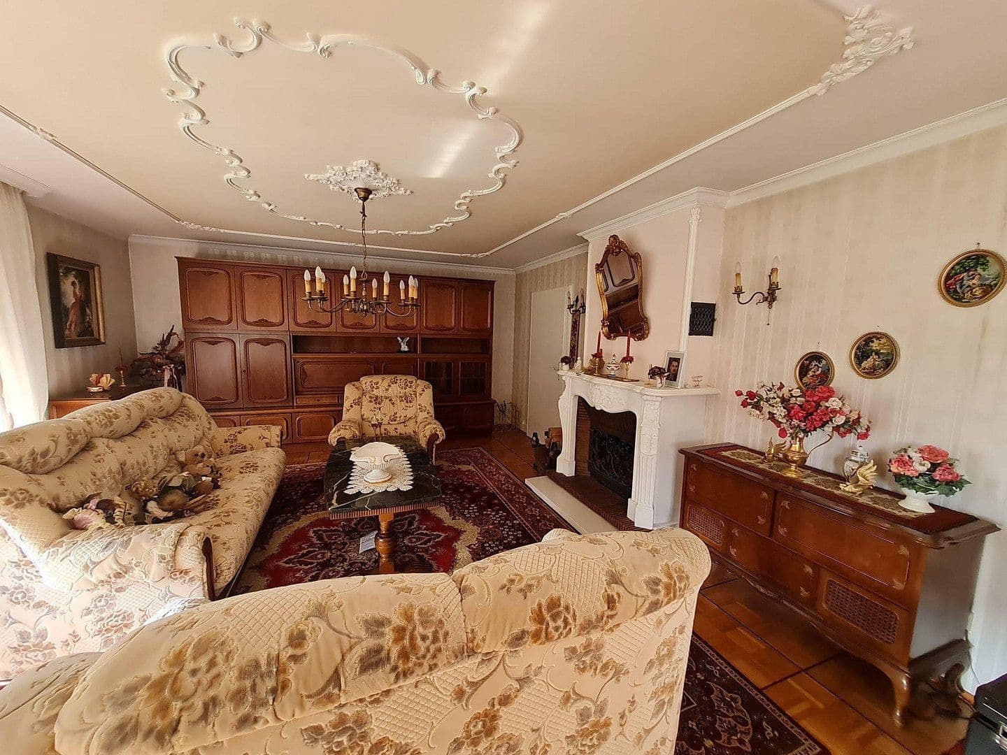Predaj domu 250 m², pozemek 1.600 m², Homburg, Sársko Predaj domu 250 m², pozemek 1.600 m², Homburg, Sársko