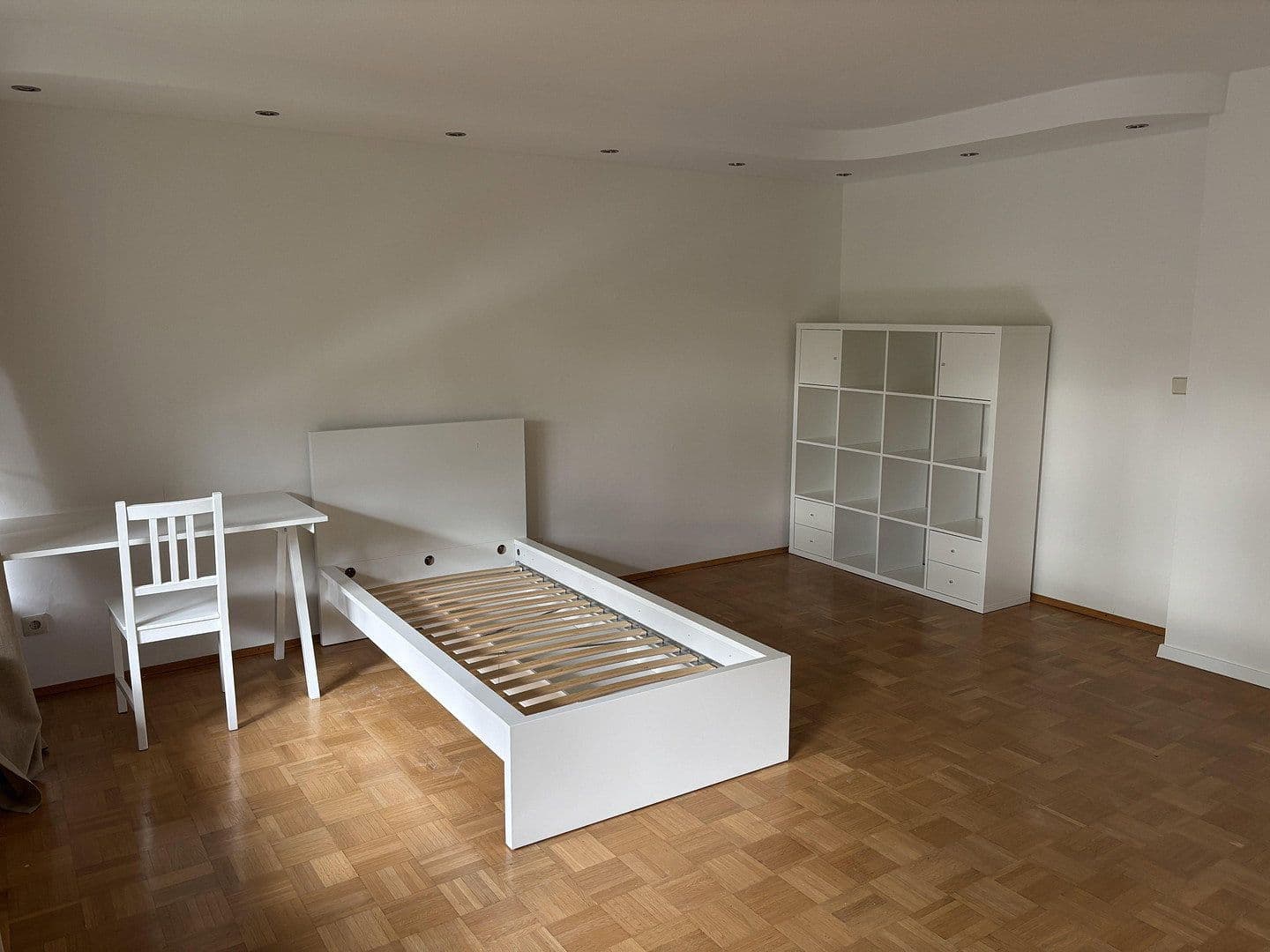 Prenájom bytu 5-izbový 120 m², Haid-und-Neu-Straße 16, Karlsruhe, Bádensko-Wurttembersko Prenájom bytu 5-izbový 120 m², Haid-und-Neu-Straße 16, Karlsruhe, Bádensko-Wurttembersko