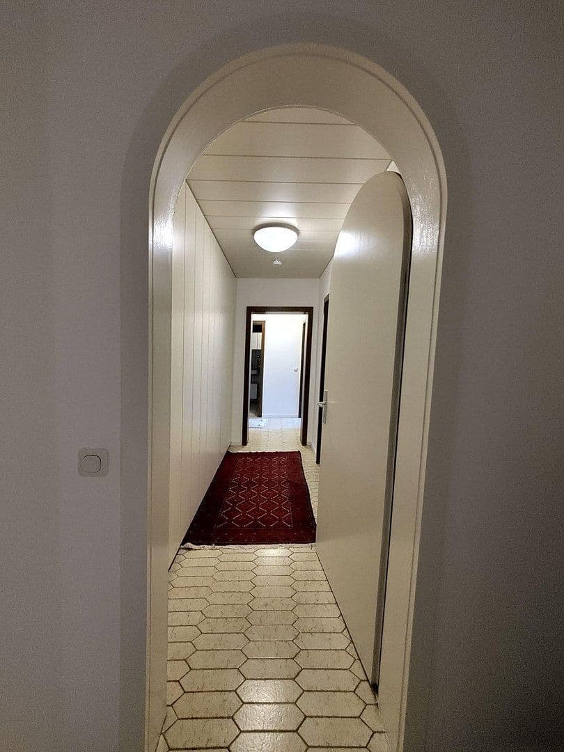 Prenájom bytu 4-izbový 114 m², Lehrerstraße 35, Duisburg, Severné Porýnie - Westfálsko Prenájom bytu 4-izbový 114 m², Lehrerstraße 35, Duisburg, Severné Porýnie - Westfálsko