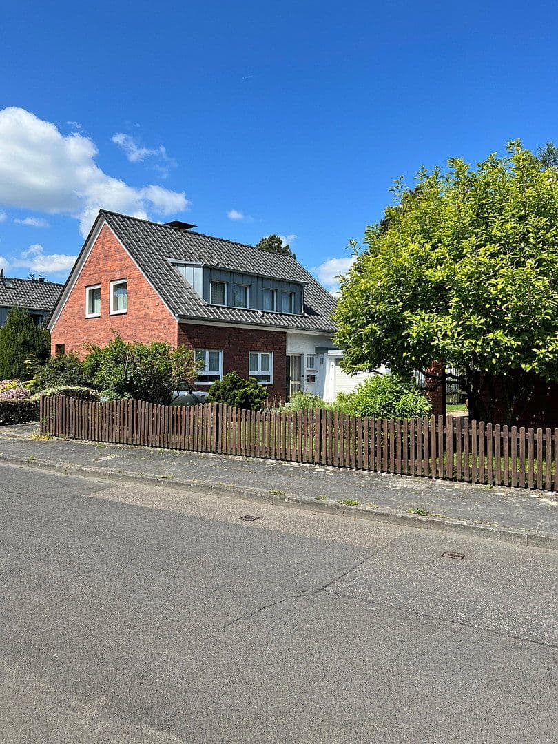 Predaj domu 140 m², pozemek 835 m², Bonn, Severné Porýnie - Westfálsko Predaj domu 140 m², pozemek 835 m², Bonn, Severné Porýnie - Westfálsko