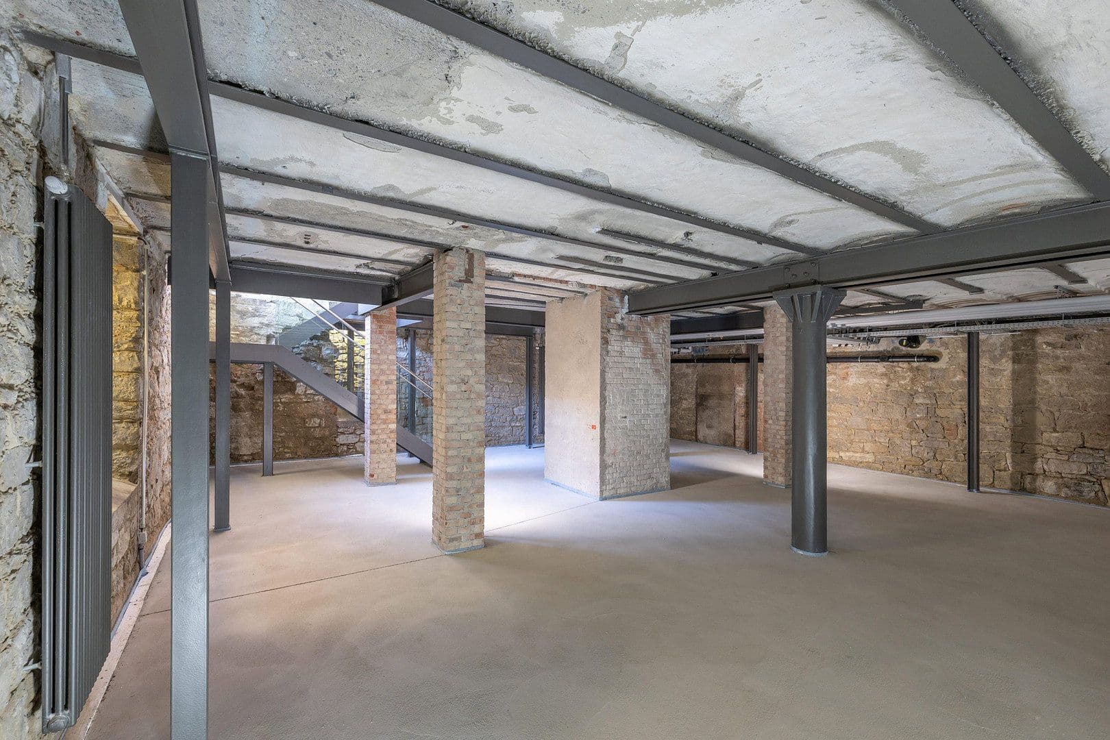 Prenájom kancelárie 265 m², Eisenbahnstr. 21, Waldshut-Tiengen, Bádensko-Wurttembersko Prenájom kancelárie 265 m², Eisenbahnstr. 21, Waldshut-Tiengen, Bádensko-Wurttembersko