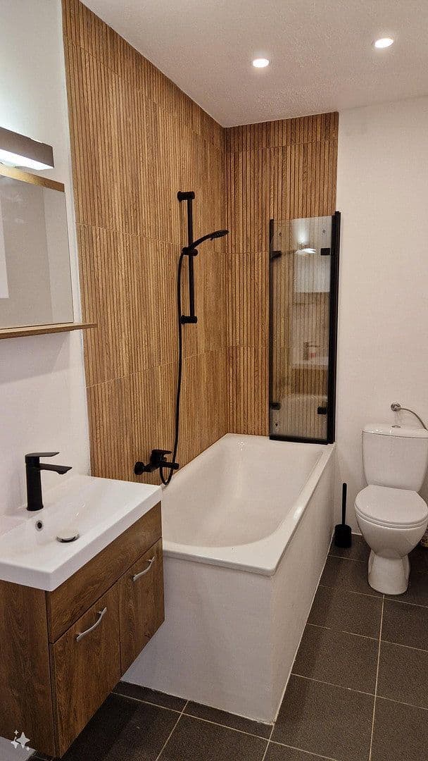 Prenájom bytu 3-izbový 60 m², Reimanstraße 19, Aachen, Severné Porýnie - Westfálsko Prenájom bytu 3-izbový 60 m², Reimanstraße 19, Aachen, Severné Porýnie - Westfálsko
