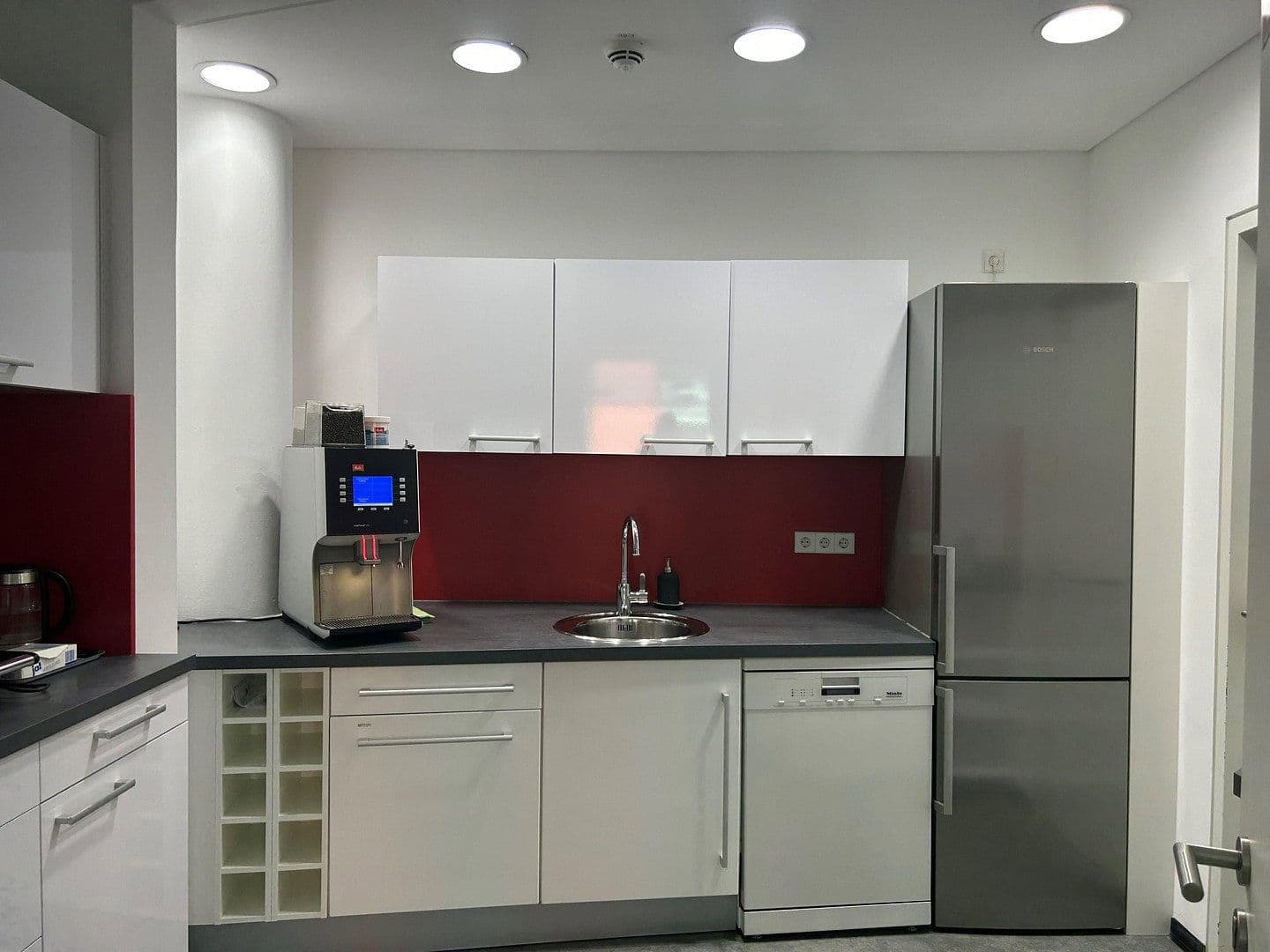Prenájom kancelárie 363 m², Speicherstraße 49-51, Frankfurt am Main, Hesensko Prenájom kancelárie 363 m², Speicherstraße 49-51, Frankfurt am Main, Hesensko