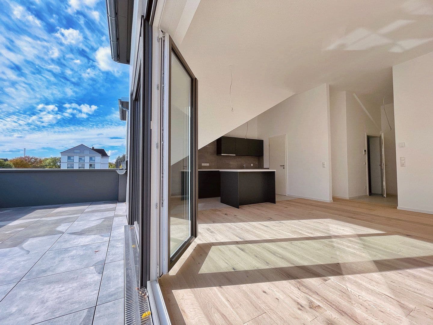 Prenájom bytu 2-izbový 92 m², Graslitzerstraße 16, Aschaffenburg, Bavorsko Prenájom bytu 2-izbový 92 m², Graslitzerstraße 16, Aschaffenburg, Bavorsko