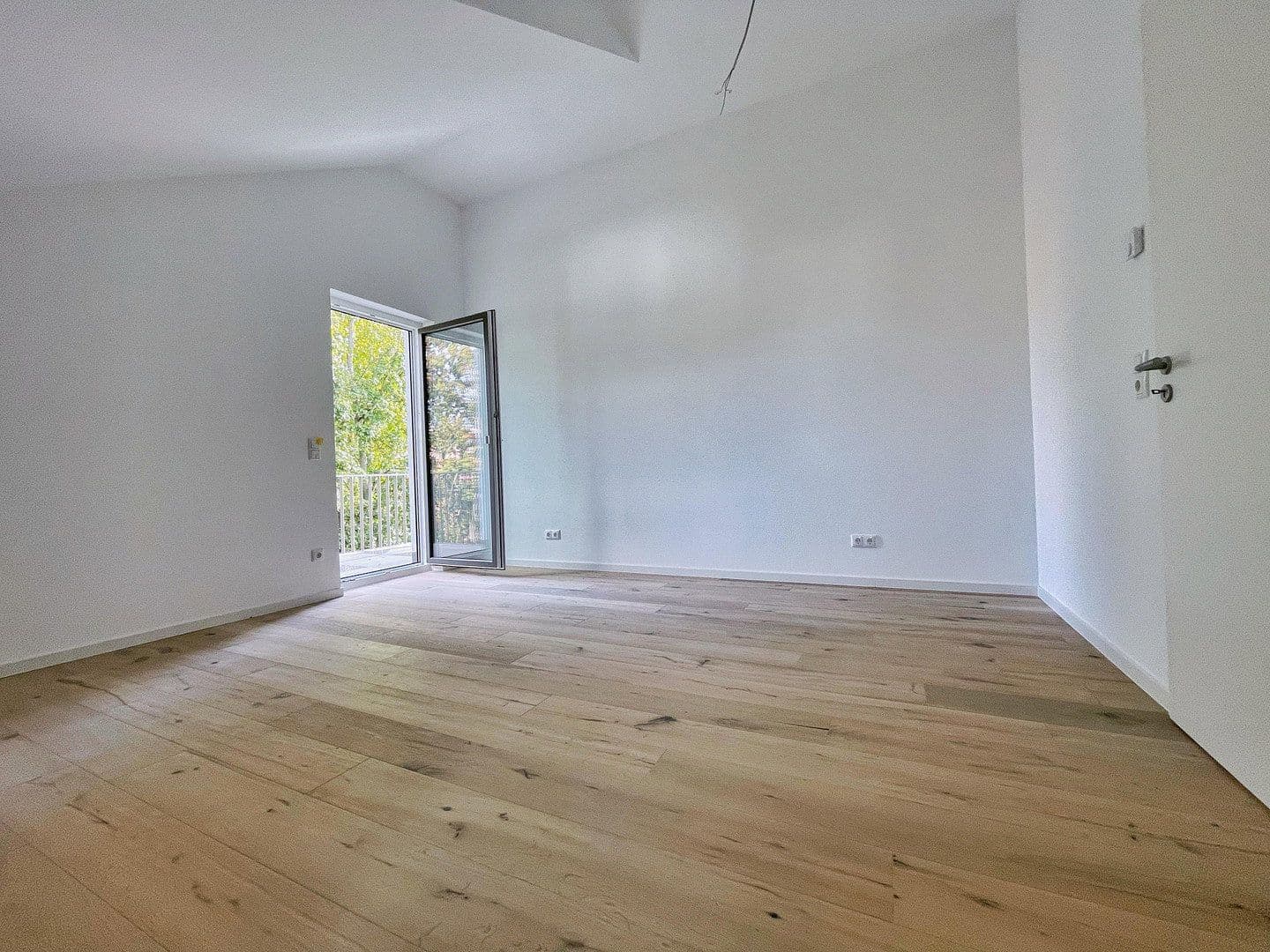 Prenájom bytu 2-izbový 92 m², Graslitzerstraße 16, Aschaffenburg, Bavorsko Prenájom bytu 2-izbový 92 m², Graslitzerstraße 16, Aschaffenburg, Bavorsko