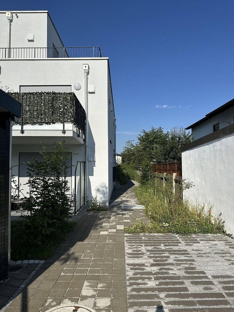 Prenájom bytu 1-izbový 35 m², Schleißheimerstrasse 433, München - Am Hart, Bavorsko Prenájom bytu 1-izbový 35 m², Schleißheimerstrasse 433, München - Am Hart, Bavorsko