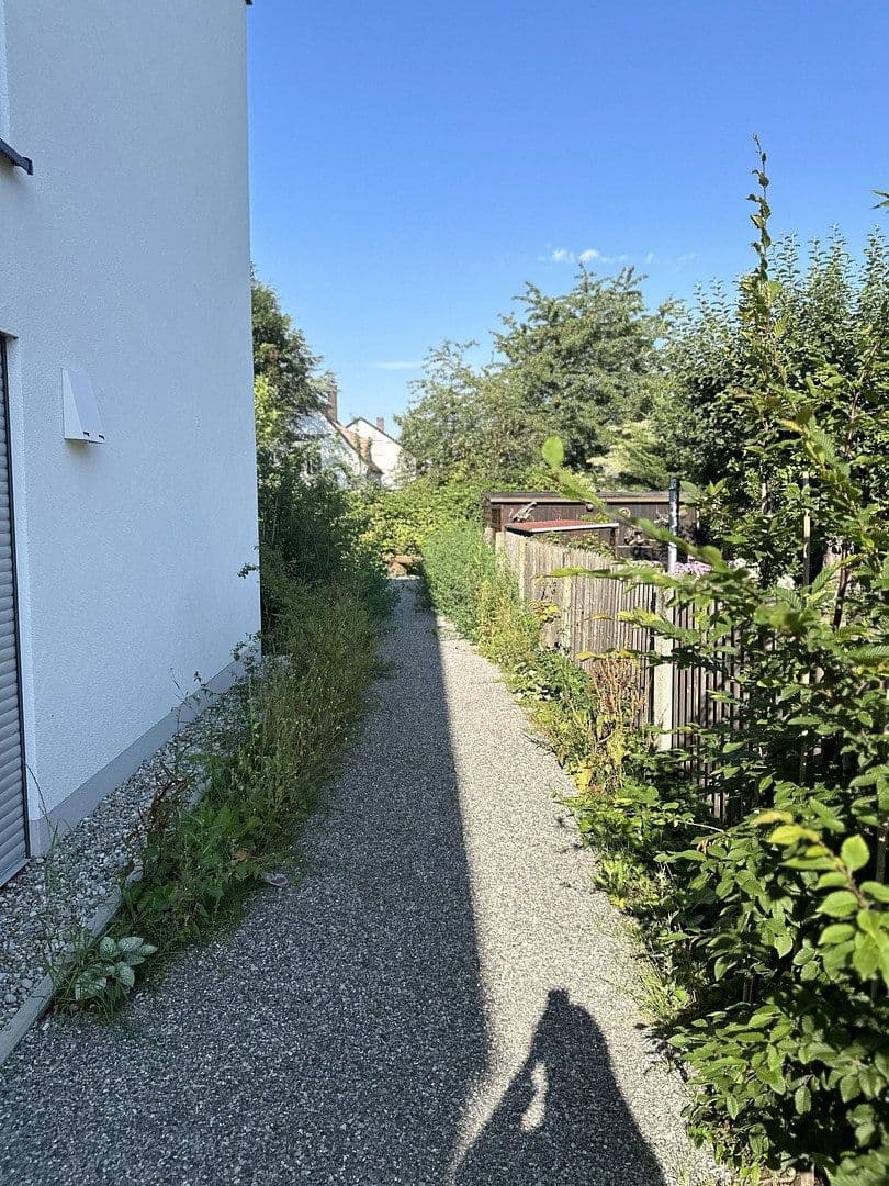 Prenájom bytu 1-izbový 35 m², Schleißheimerstrasse 433, München - Am Hart, Bavorsko Prenájom bytu 1-izbový 35 m², Schleißheimerstrasse 433, München - Am Hart, Bavorsko