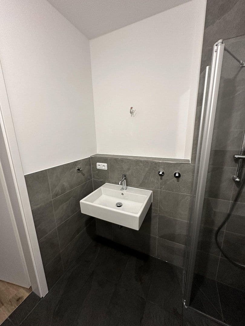 Prenájom bytu 1-izbový 35 m², Schleißheimerstrasse 433, München - Am Hart, Bavorsko Prenájom bytu 1-izbový 35 m², Schleißheimerstrasse 433, München - Am Hart, Bavorsko