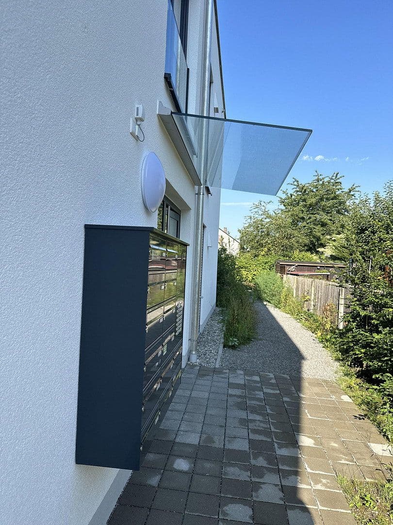 Prenájom bytu 1-izbový 35 m², Schleißheimerstrasse 433, München - Am Hart, Bavorsko Prenájom bytu 1-izbový 35 m², Schleißheimerstrasse 433, München - Am Hart, Bavorsko