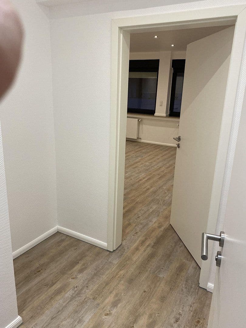 Prenájom bytu 1-izbový 39 m², Hochemmericher Straße 64, Duisburg, Severné Porýnie - Westfálsko Prenájom bytu 1-izbový 39 m², Hochemmericher Straße 64, Duisburg, Severné Porýnie - Westfálsko