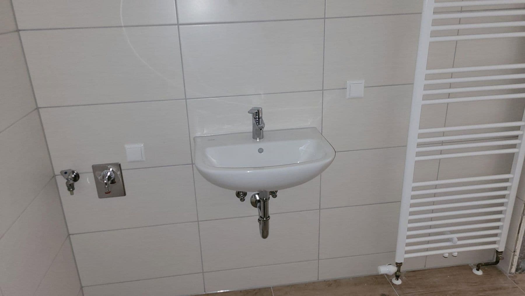 Predaj domu 368 m², pozemek 230 m², Birkenstraße 1, Reichenbach, Sasko Predaj domu 368 m², pozemek 230 m², Birkenstraße 1, Reichenbach, Sasko