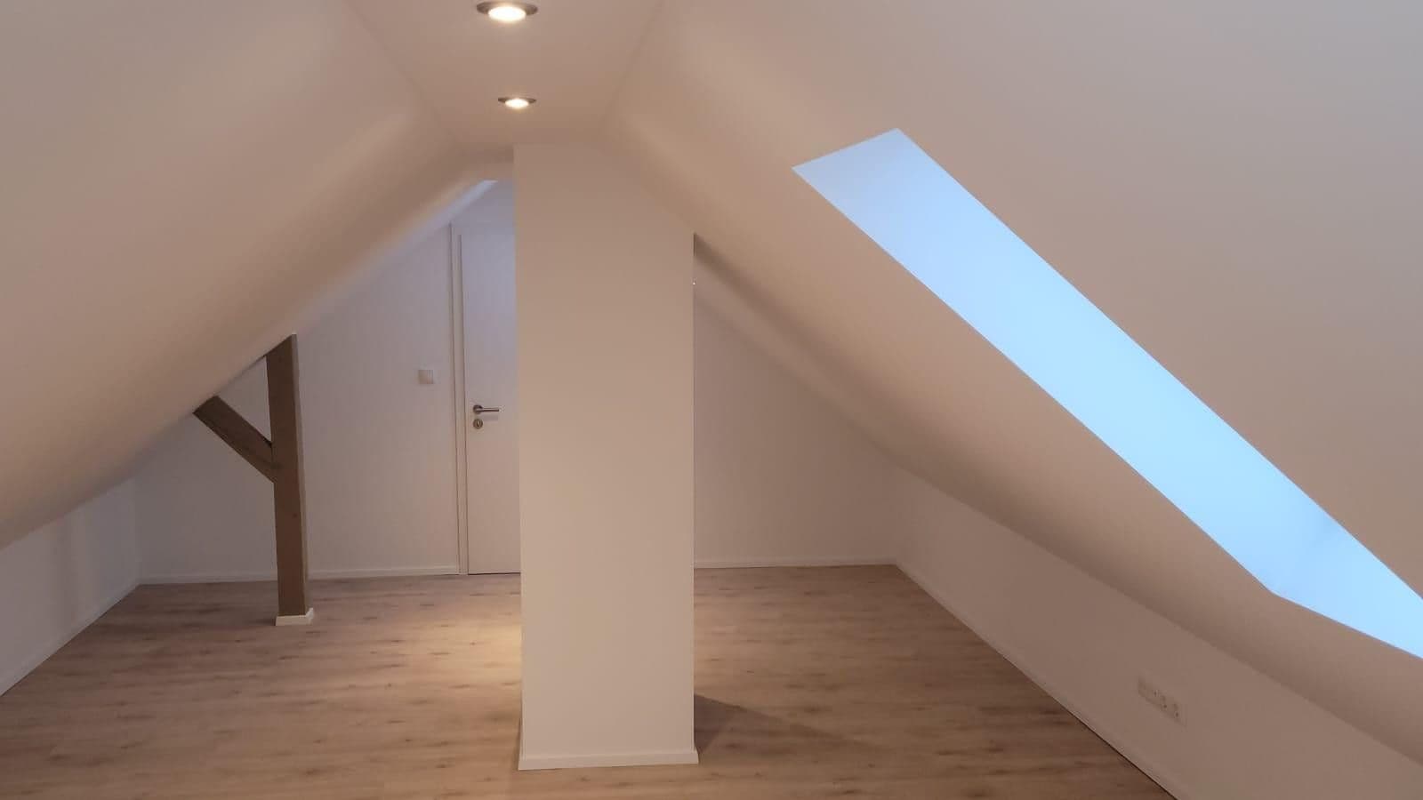 Predaj domu 410 m², pozemek 210 m², Stockmannstr. 5, Reichenbach, Sasko Predaj domu 410 m², pozemek 210 m², Stockmannstr. 5, Reichenbach, Sasko