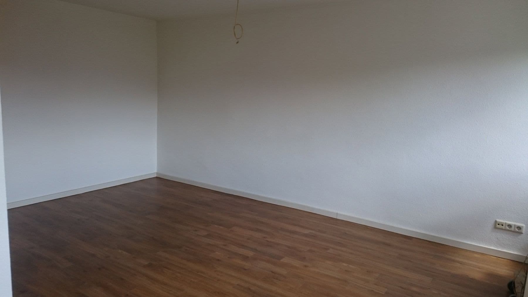 Prenájom bytu 2-izbový 60 m², Tuttlingen, Bádensko-Wurttembersko Prenájom bytu 2-izbový 60 m², Tuttlingen, Bádensko-Wurttembersko