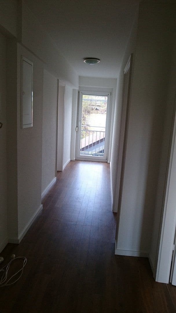 Prenájom bytu 2-izbový 60 m², Tuttlingen, Bádensko-Wurttembersko Prenájom bytu 2-izbový 60 m², Tuttlingen, Bádensko-Wurttembersko