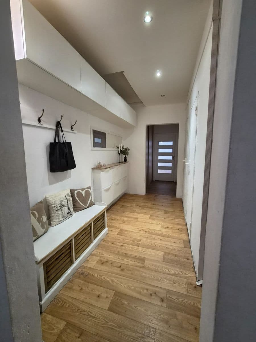 Predaj bytu 3-izbový 67 m², M. Chlajna, České Budějovice, Jihočeský kraj Predaj bytu 3-izbový 67 m², M. Chlajna, České Budějovice, Jihočeský kraj
