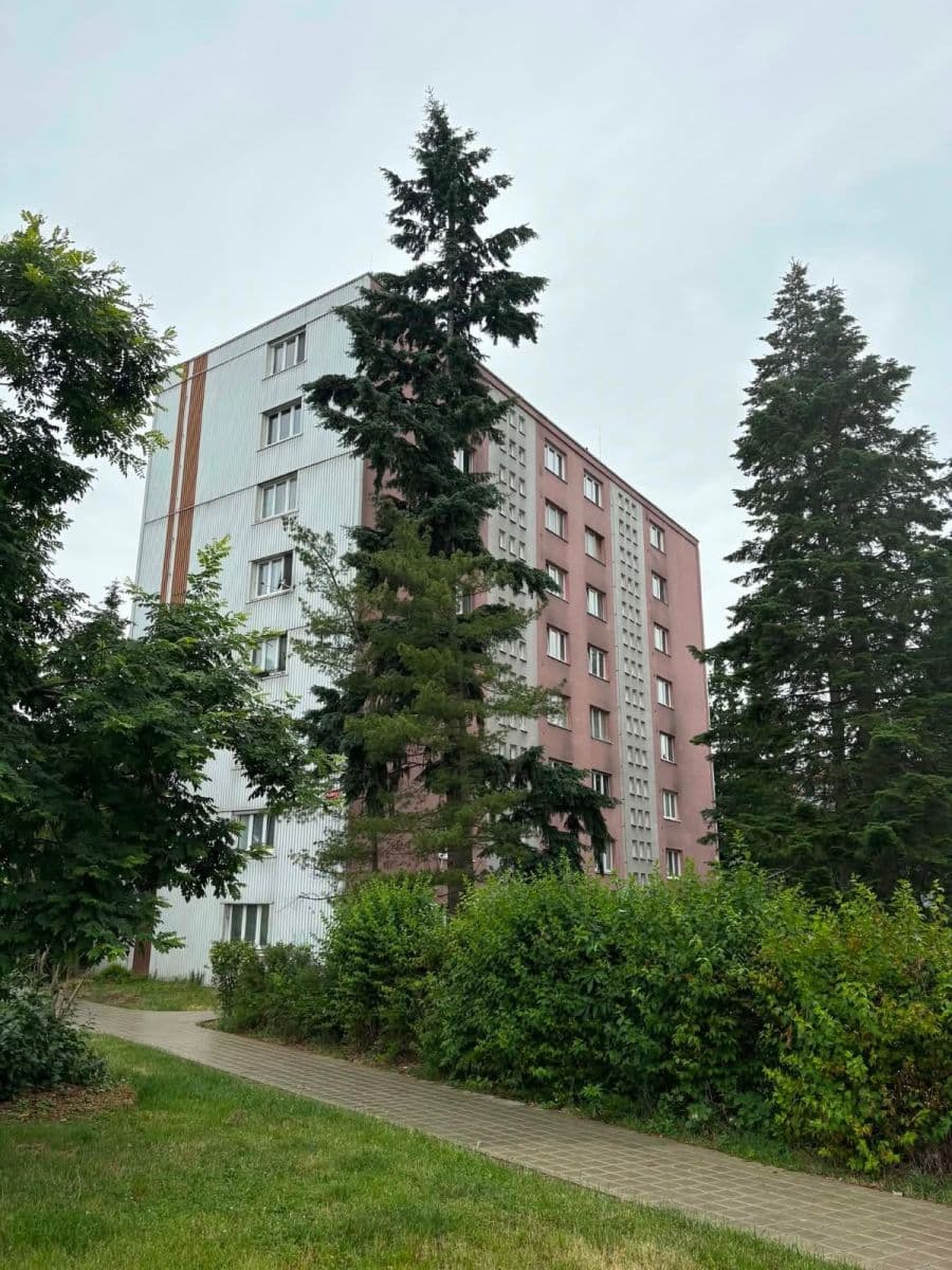 Predaj bytu 1-izbový 36 m², Předmostí, Kralupy nad Vltavou, Středočeský kraj Predaj bytu 1-izbový 36 m², Předmostí, Kralupy nad Vltavou, Středočeský kraj