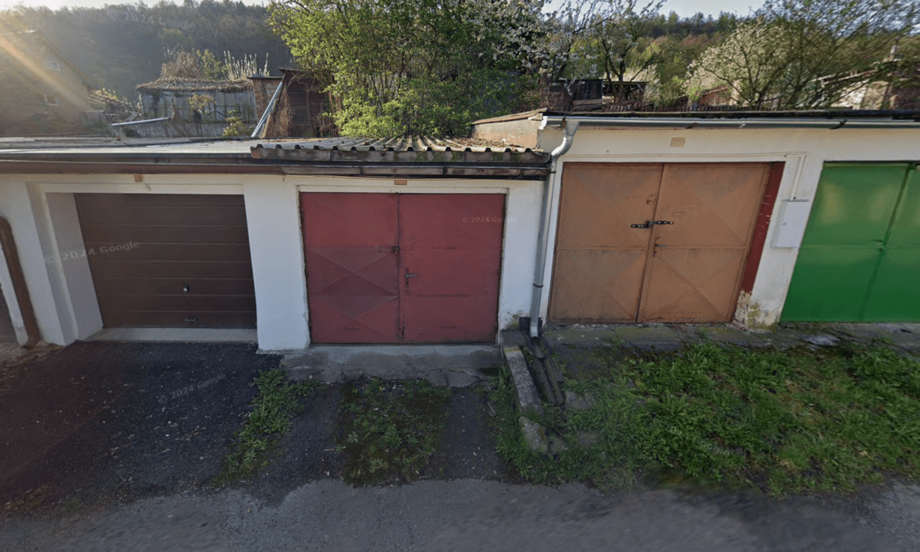 Predaj garáže 19 m², Sládkova, Karlovy Vary, Karlovarský kraj Predaj garáže 19 m², Sládkova, Karlovy Vary, Karlovarský kraj