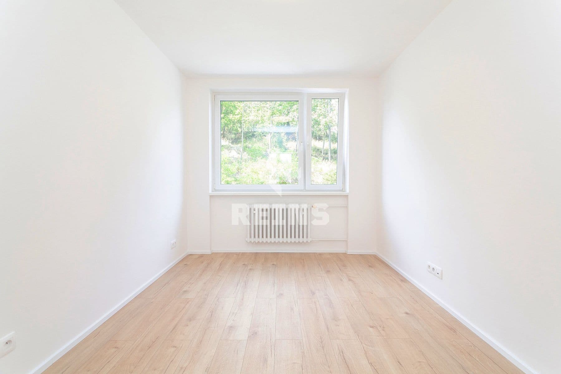 Predaj bytu 4-izbový 64 m², U Dvou srpů, Praha, Praha Predaj bytu 4-izbový 64 m², U Dvou srpů, Praha, Praha