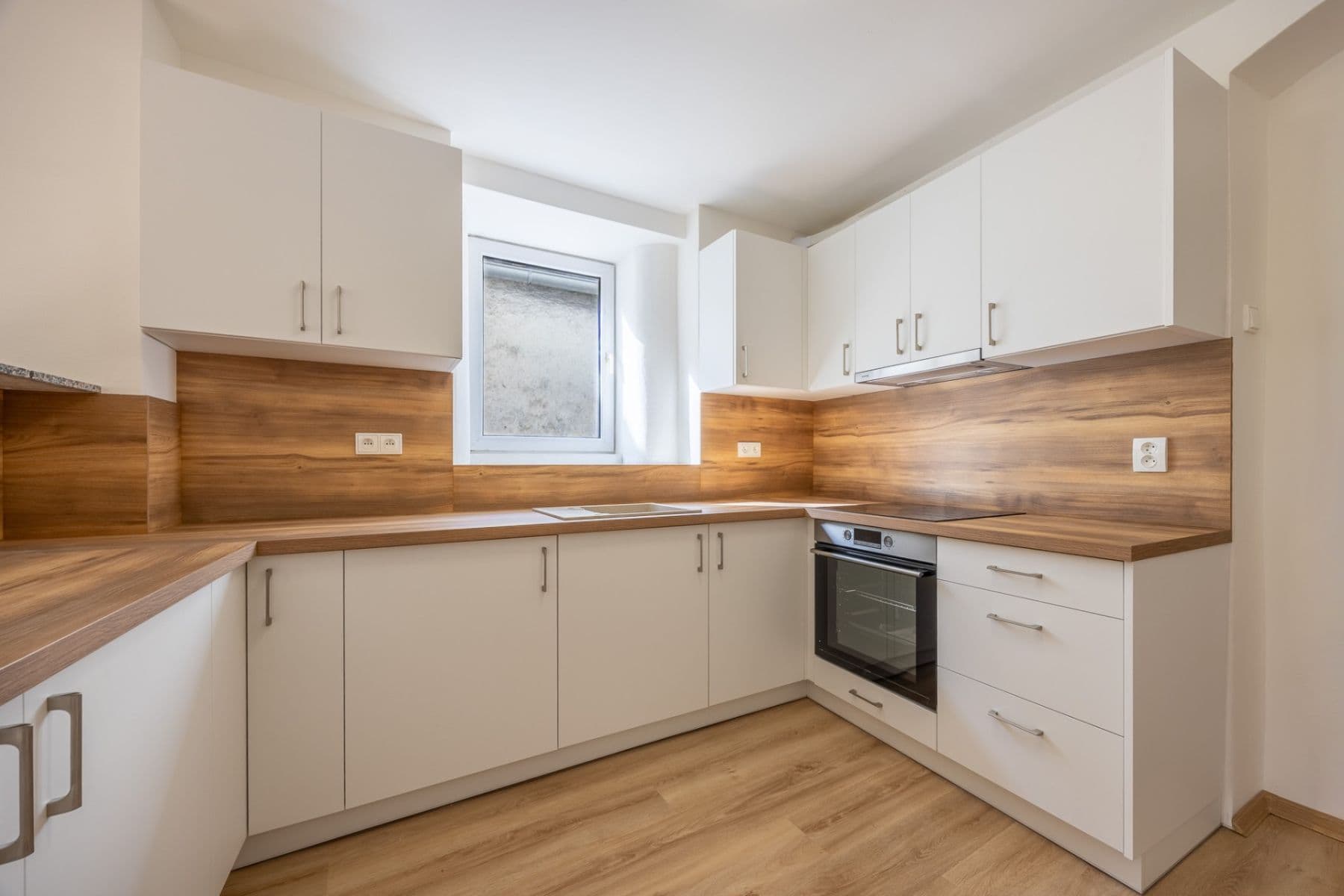 Predaj domu 120 m², pozemek 483 m², Chožov, Ústecký kraj Predaj domu 120 m², pozemek 483 m², Chožov, Ústecký kraj