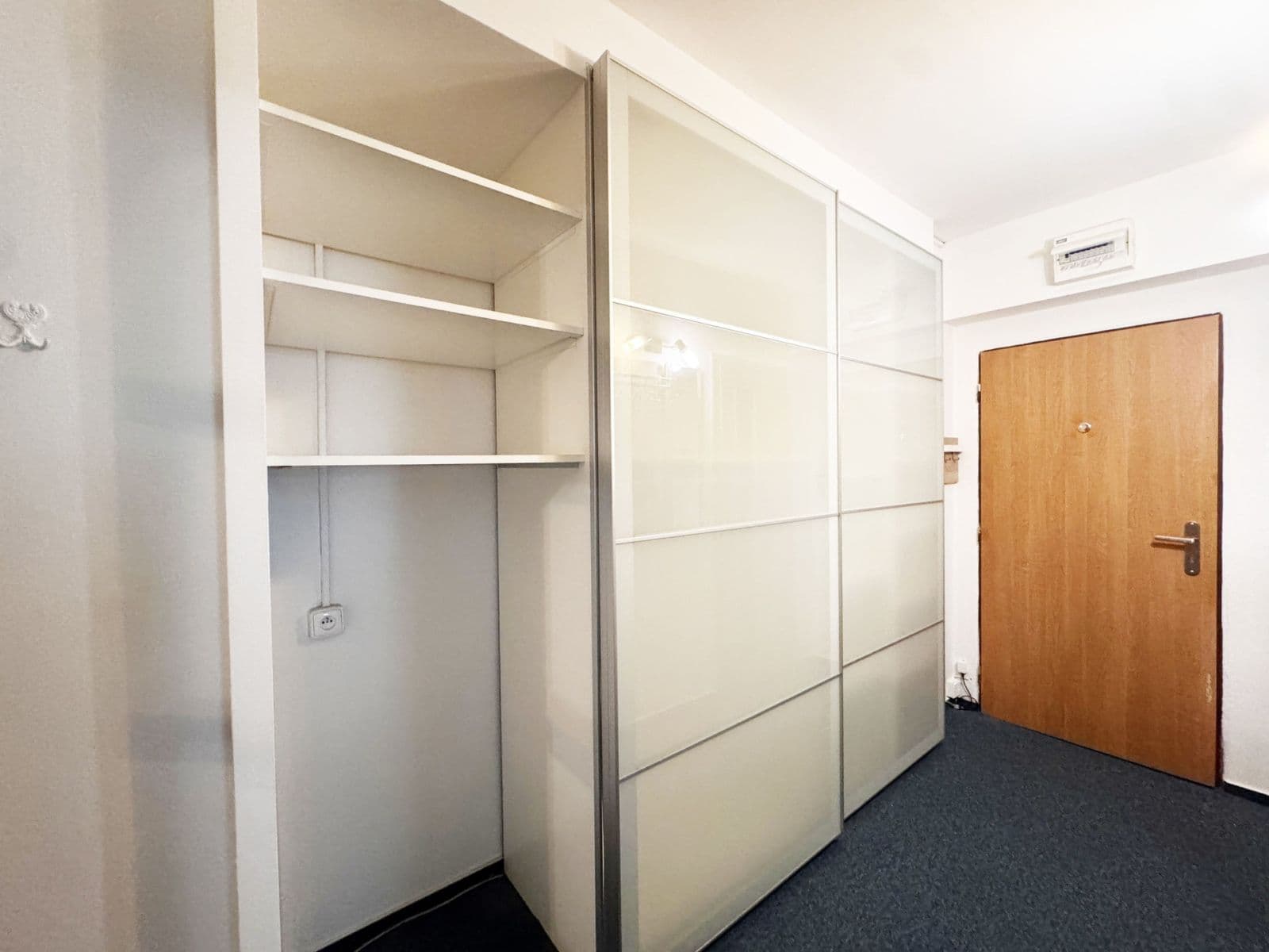 Prenájom bytu 3-izbový 64 m², U stadionu, Mladá Boleslav, Středočeský kraj Prenájom bytu 3-izbový 64 m², U stadionu, Mladá Boleslav, Středočeský kraj
